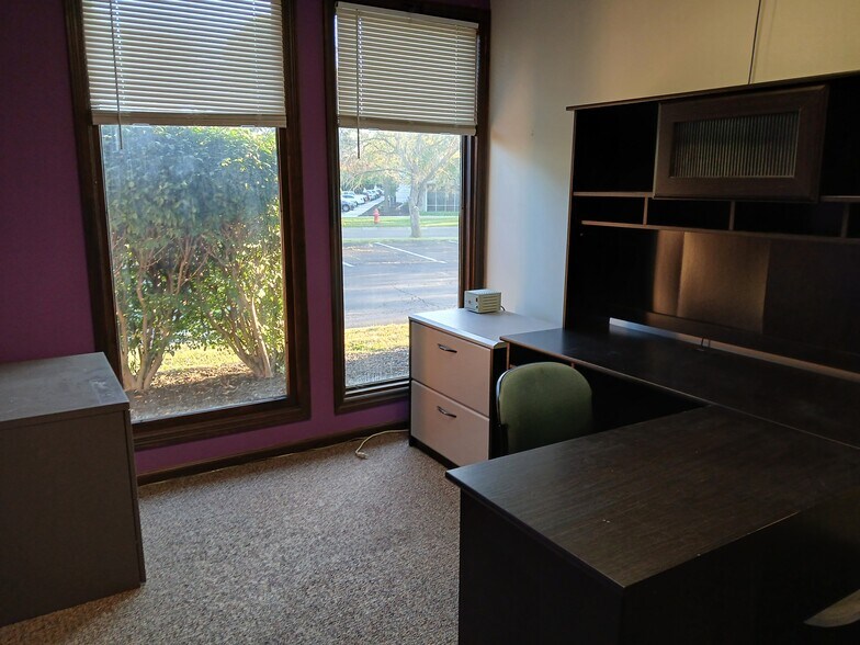 More Photos Of 1001 Eastwind Dr, Westerville Office For Lease