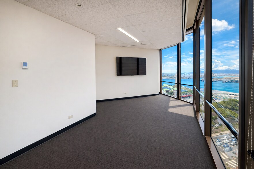 More Photos Of 733 Bishop St, Honolulu Office For Lease