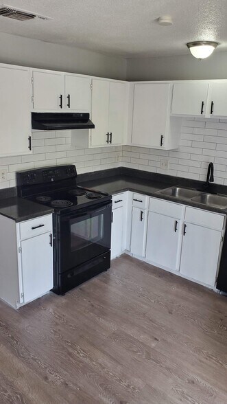 More Photos Of 430 Kendalia Ave, San Antonio Apartments For Sale