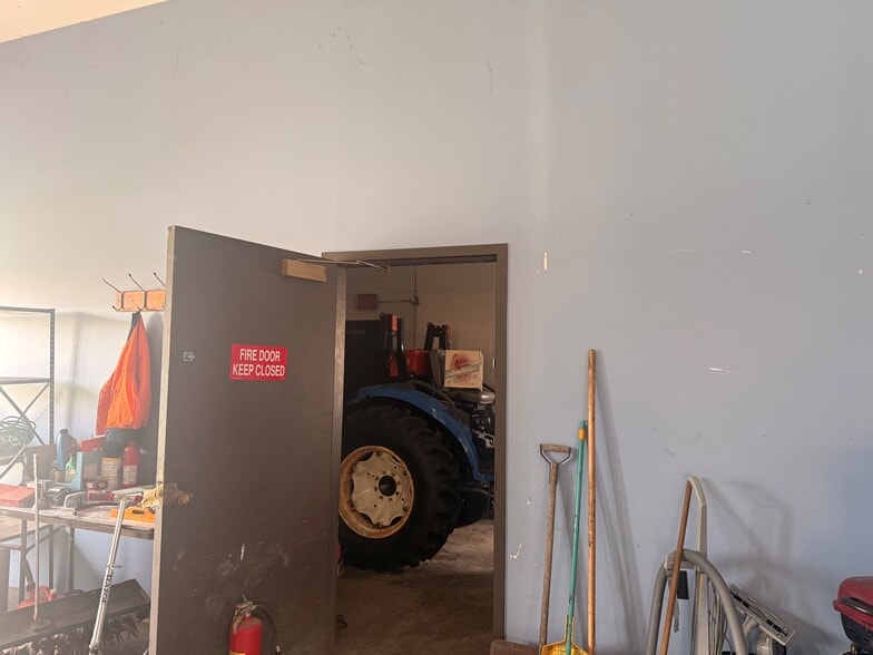 More Photos Of 50 Hojack Park, Rochester Warehouse For Sale