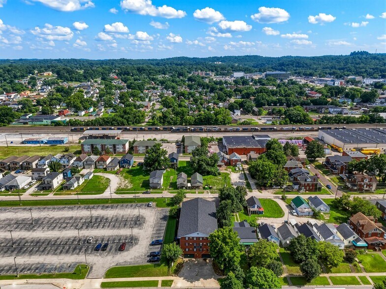 More Photos Of 1737 6th Ave, Huntington Apartments For Sale