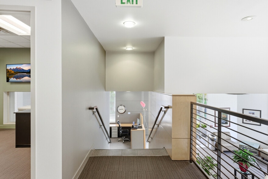 More Photos Of 555 S 300 E, Salt Lake City Office For Sale