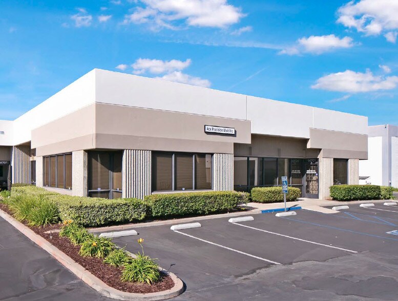 More Photos Of 14775-14799 Carmenita Rd, Norwalk Unknown For Lease