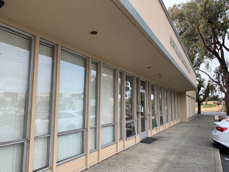More Photos Of 26224-26232 Industrial Blvd, Hayward Unknown For Lease