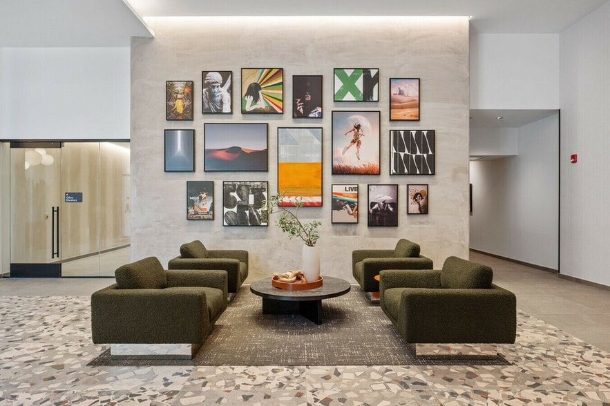 More Photos Of 808 N Cleveland Ave, Chicago Apartments For Lease