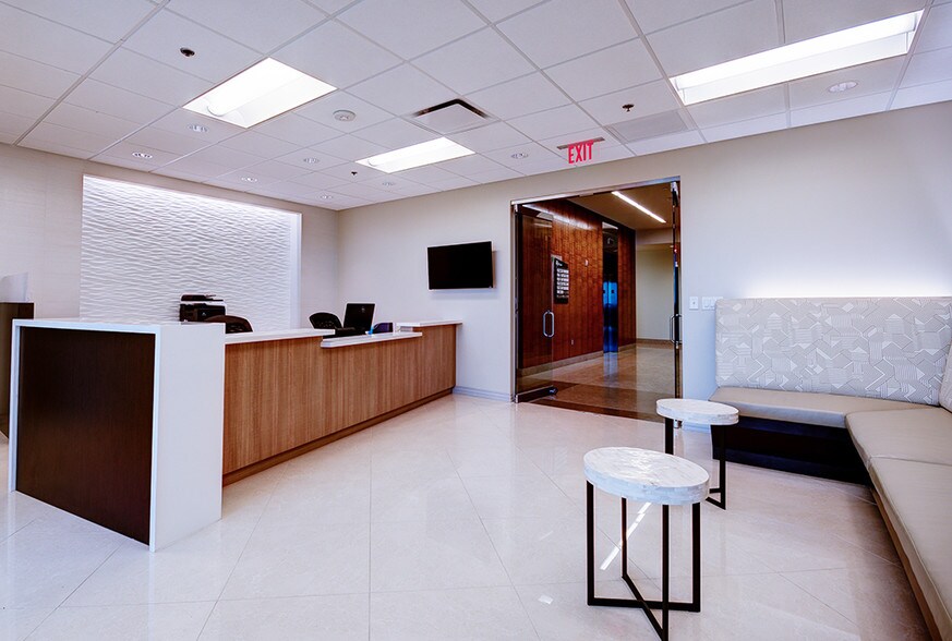 More Photos Of 5900 S Lake Forest Dr, McKinney Office For Lease