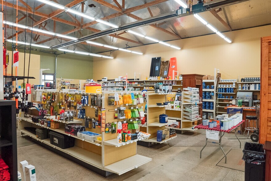 More Photos Of 50 N 2nd E, Soda Springs Convenience Store For Sale