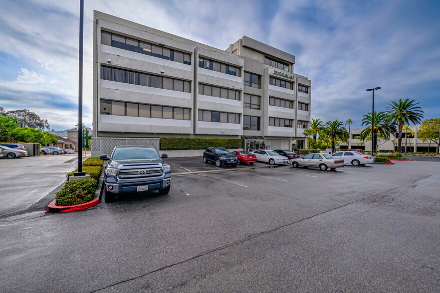 More Photos Of 675 Camino de los Mares, San Clemente Medical For Lease