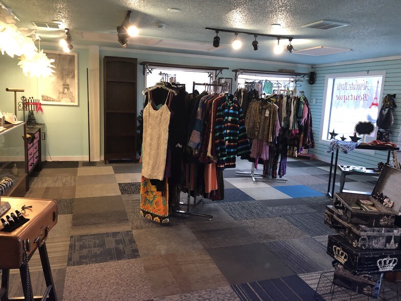 More Photos Of 2306 Chesnee Hwy, Spartanburg General Retail For Lease