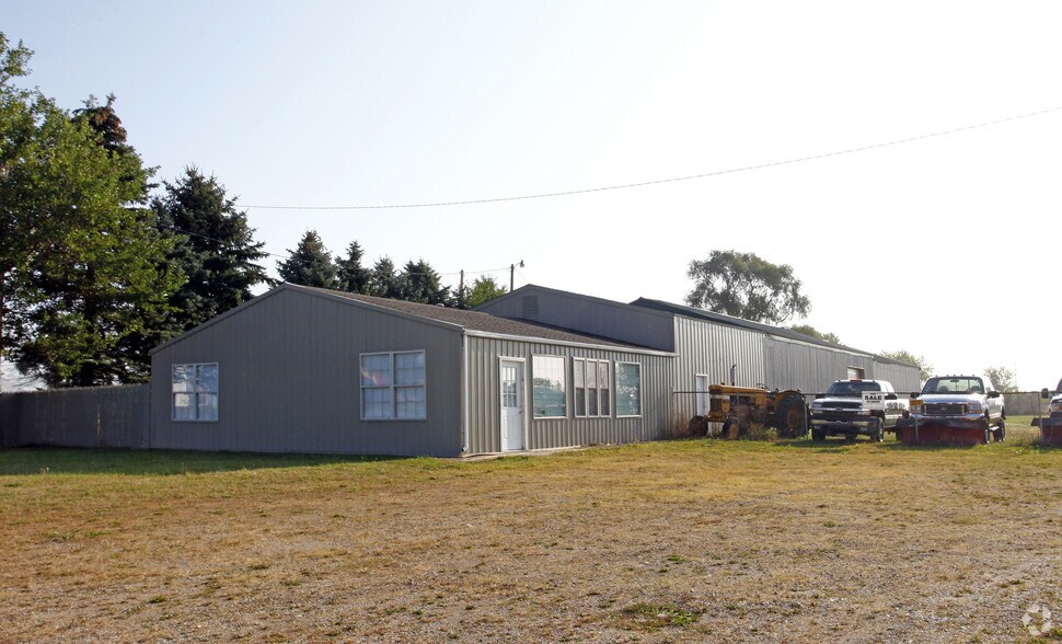 More Photos Of 881 S US 131 Hwy, White Pigeon Warehouse For Sale