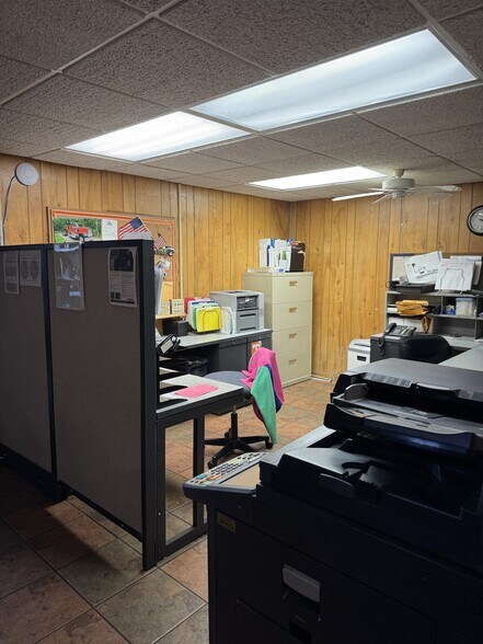 More Photos Of 14439 County Rd 44 Rd, Grand Island Distribution For Lease