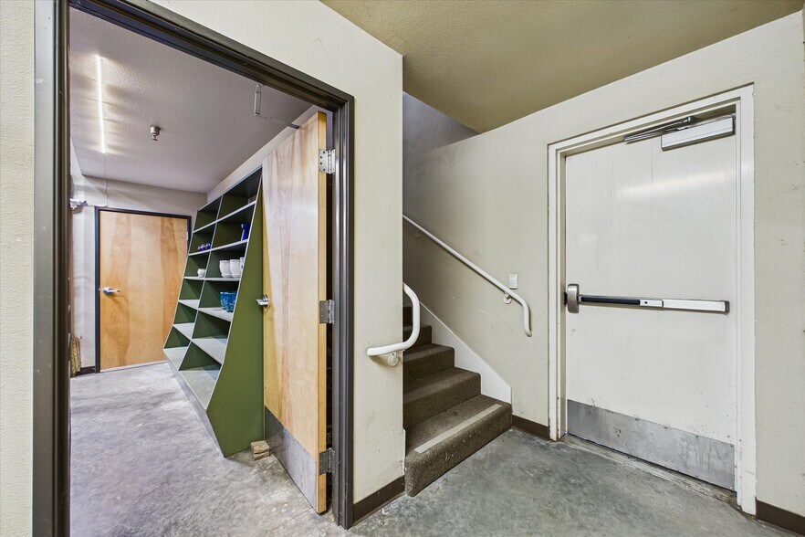 More Photos Of 1593 Market St, Ferndale General Retail For Sale