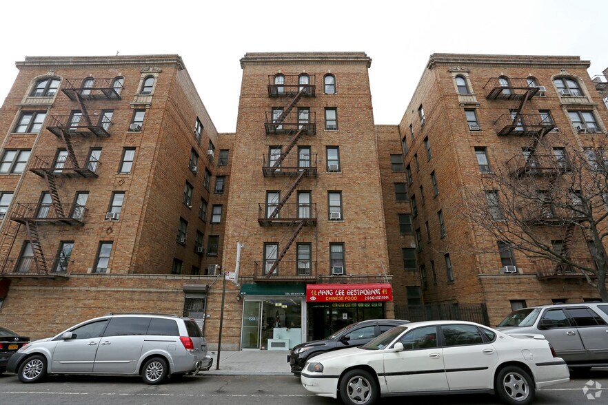 More Photos Of 4861-4881 Broadway, New York Apartments For Lease