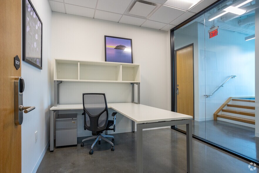 More Photos Of 2925 Richmond Ave, Houston Coworking Space