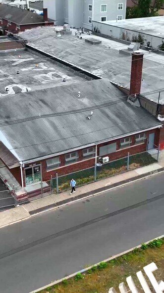 Primary Photo Of 390-400 Railroad Ave, Hackensack Warehouse For Lease