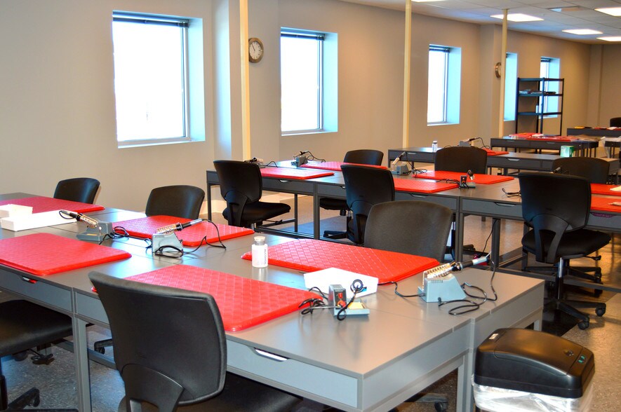 More Photos Of 425 Michigan Ave, Buffalo Office Residential For Lease