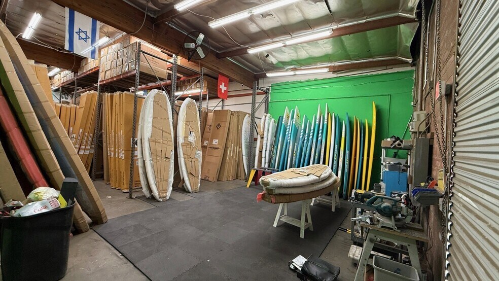 More Photos Of 8223-8227 Remmet Ave, Canoga Park Warehouse For Lease