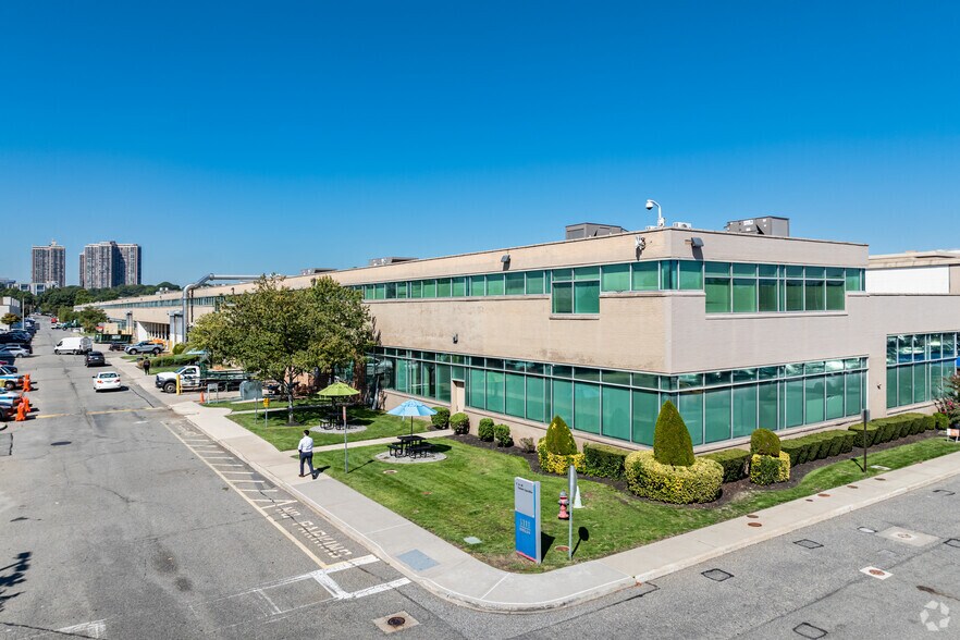 More Photos Of 1111 Marcus Ave, New Hyde Park Office For Lease