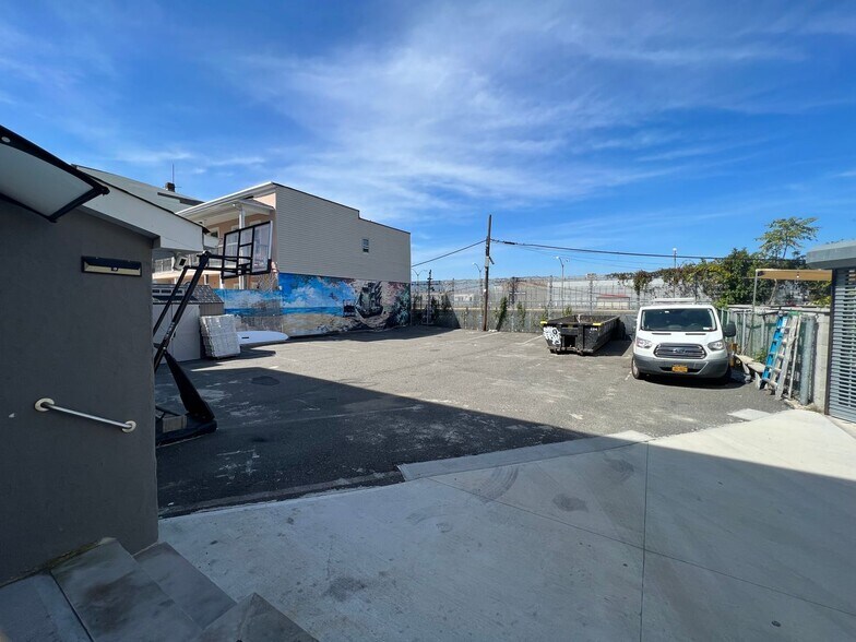 More Photos Of 112-16 Rockaway Beach Blvd, Rockaway Park Storefront Retail Residential For Lease