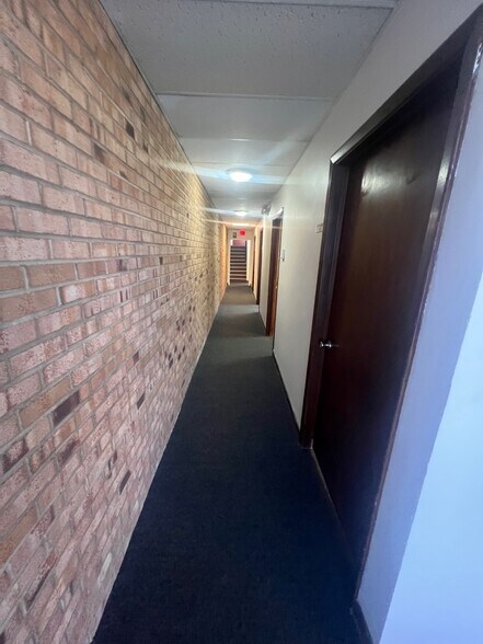 More Photos Of 9 J W Thomas Way, Thomasville Office For Lease