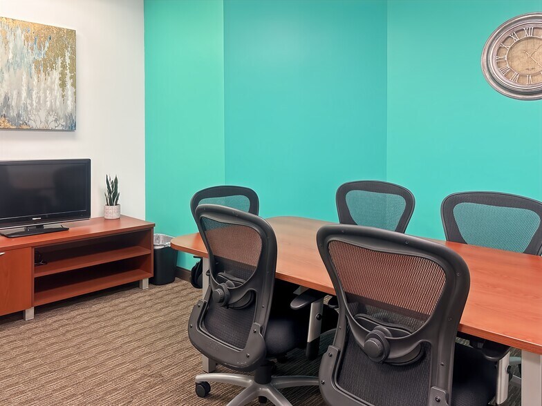 More Photos Of 6 Centerpointe Dr, La Palma Coworking Space