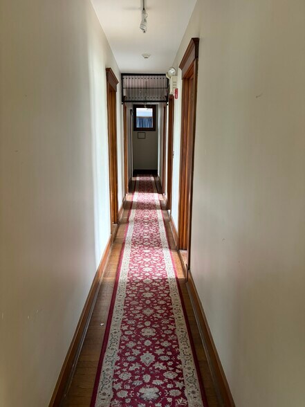 More Photos Of 144 S Main St, Wallingford Office For Sale
