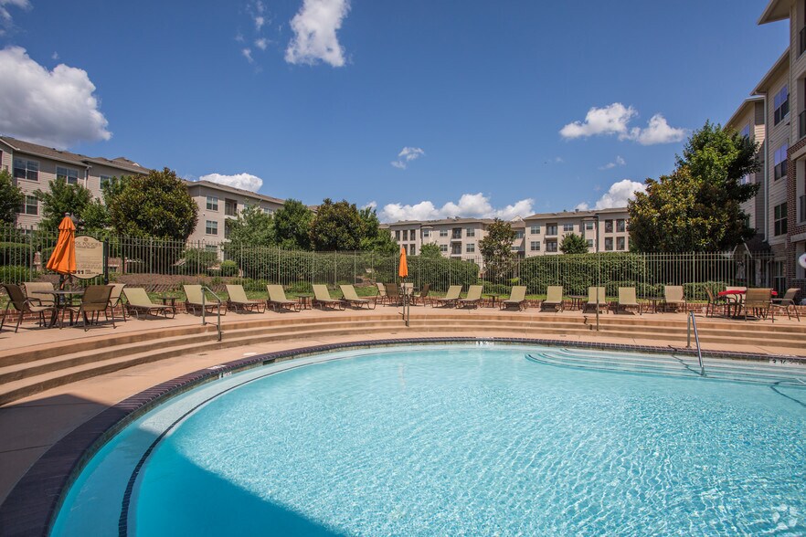 More Photos Of Mooreview Pky @ Loudoun County Pky, Ashburn Unknown For Lease