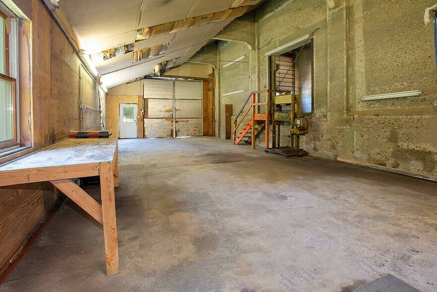 More Photos Of 48 Hope Rd, Blairstown Health Club For Sale