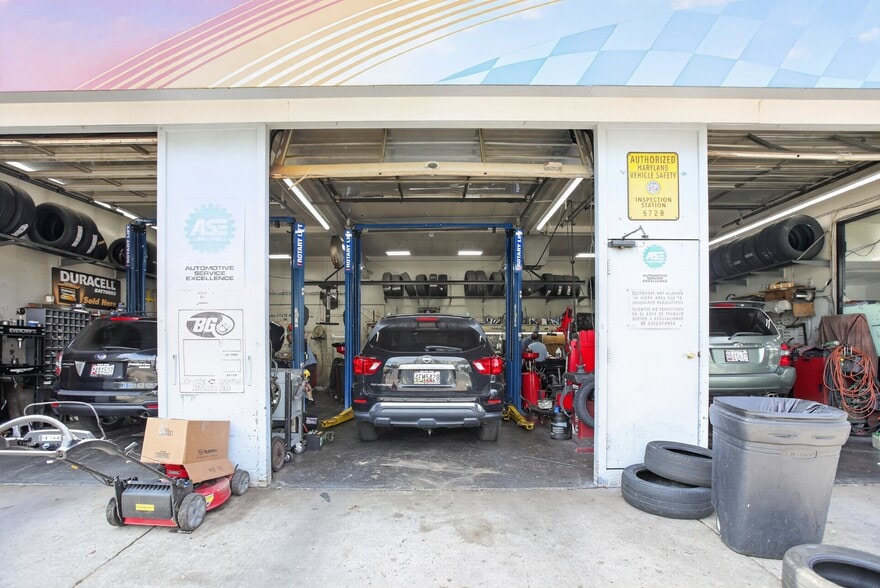 More Photos Of 5803 Annapolis Rd, Bladensburg Service Station For Sale