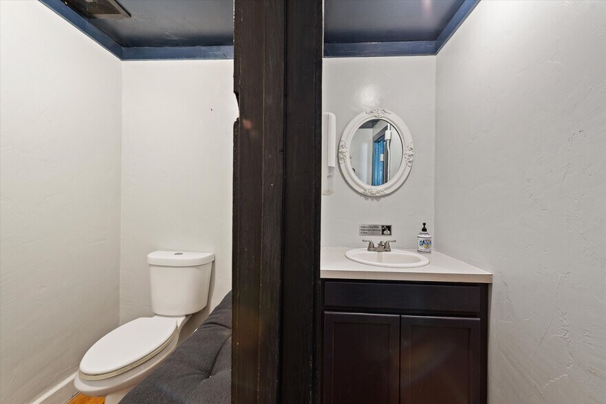 More Photos Of 53943 Hwy 86, Oxbow Specialty For Sale
