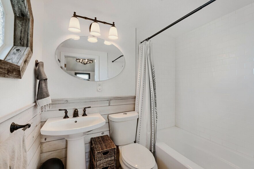 More Photos Of 301 4th St., Frederick Apartments For Sale