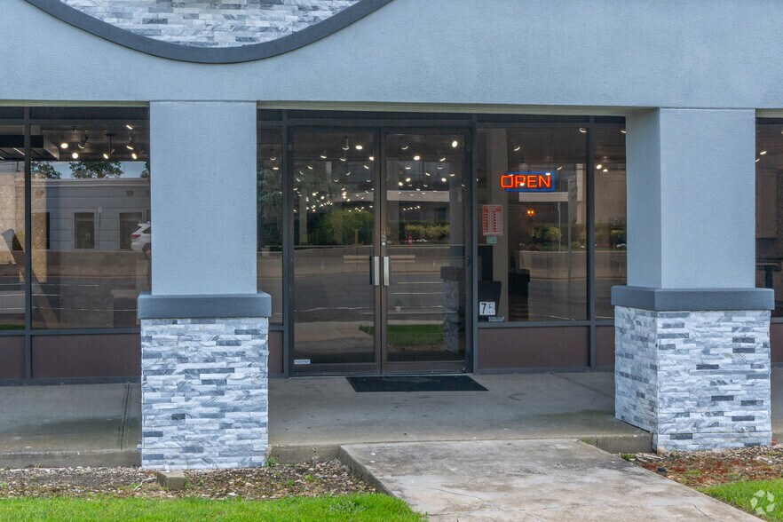 More Photos Of 75 Broadhollow Rd, Farmingdale Industrial For Sale