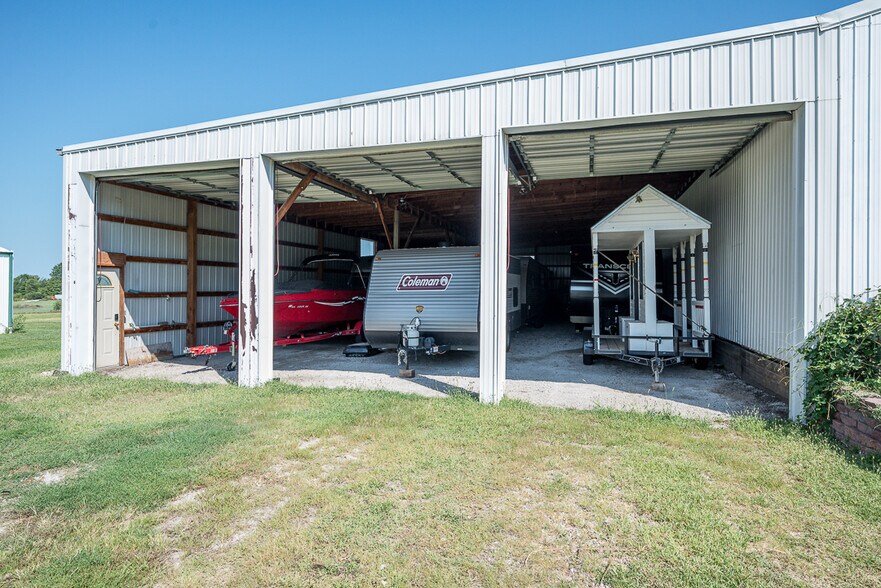 More Photos Of 22617 155th St, Basehor Self Storage For Sale