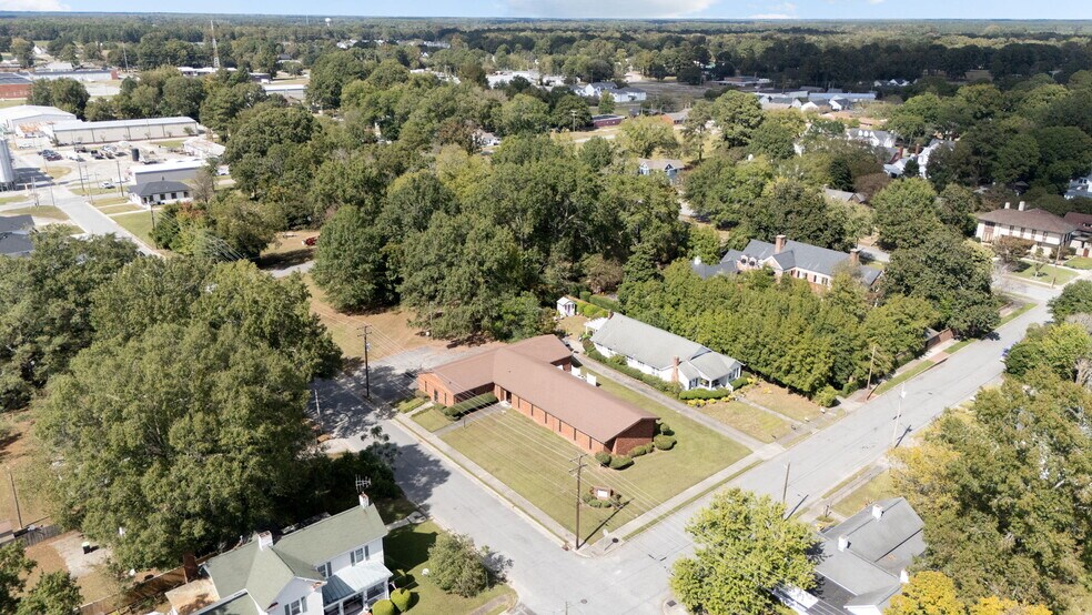 More Photos Of 4334 W Pine St, Farmville Religious Facility For Sale