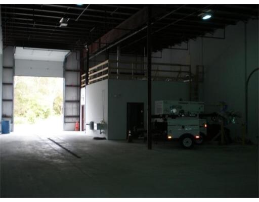 More Photos Of 147 Revolutionary Dr, East Taunton Industrial For Sale