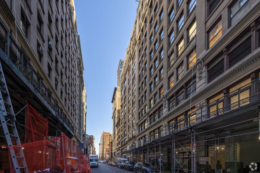 More Photos Of 118-120 W 27th St, New York Office Residential For Sale