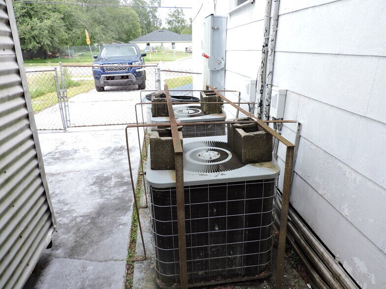More Photos Of 5406 Avenue B, Jacksonville Specialty For Sale
