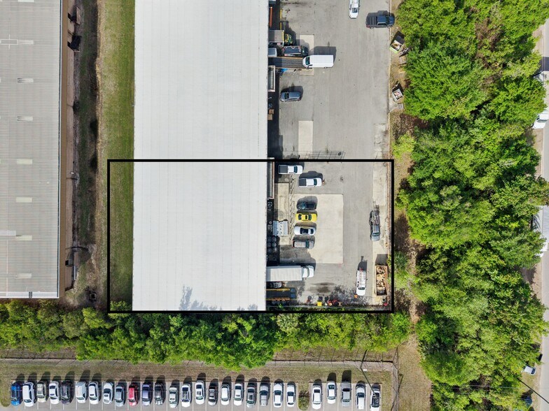 More Photos Of 10207-10235 General Dr, Orlando Warehouse For Sale
