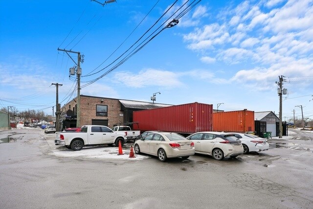 More Photos Of 3100 S Homan Ave, Chicago Warehouse For Sale