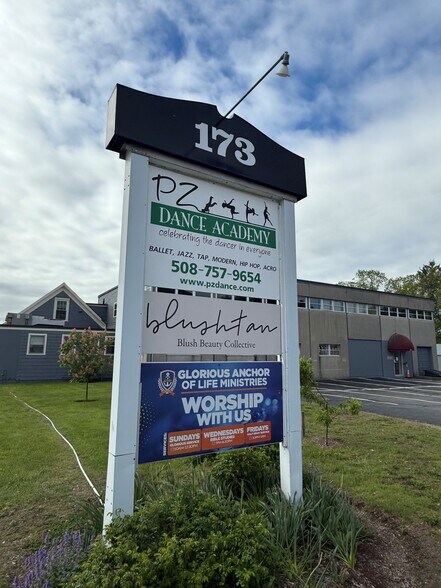 More Photos Of 173 Grove St, Worcester Light Manufacturing For Lease