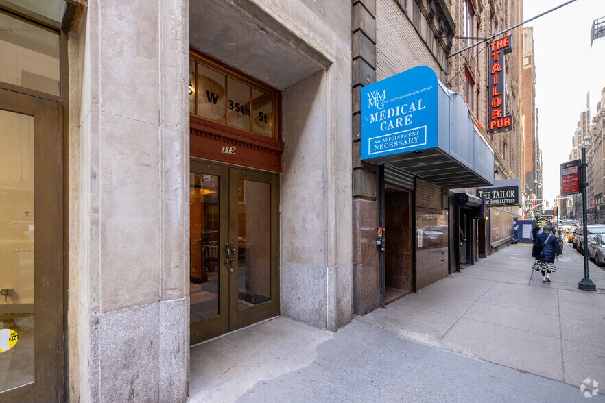 More Photos Of 315 W 35th St, New York Office For Lease