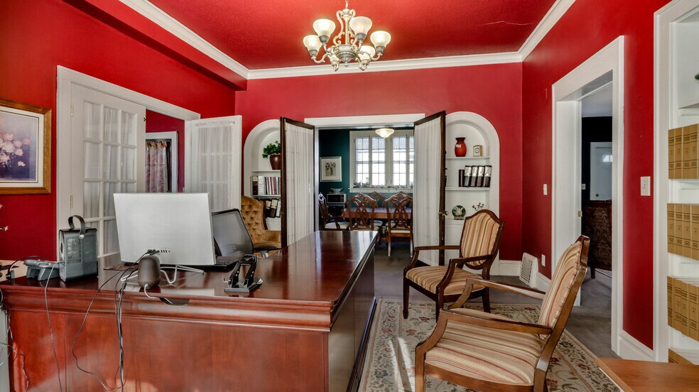 More Photos Of 33 W Cedar St, Chippewa Falls Office For Sale