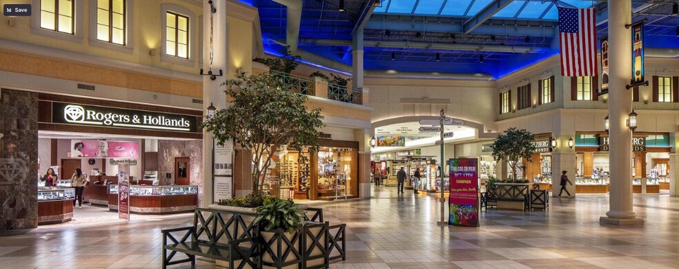 Primary Photo Of 2000 N Neil St, Champaign Unknown For Lease