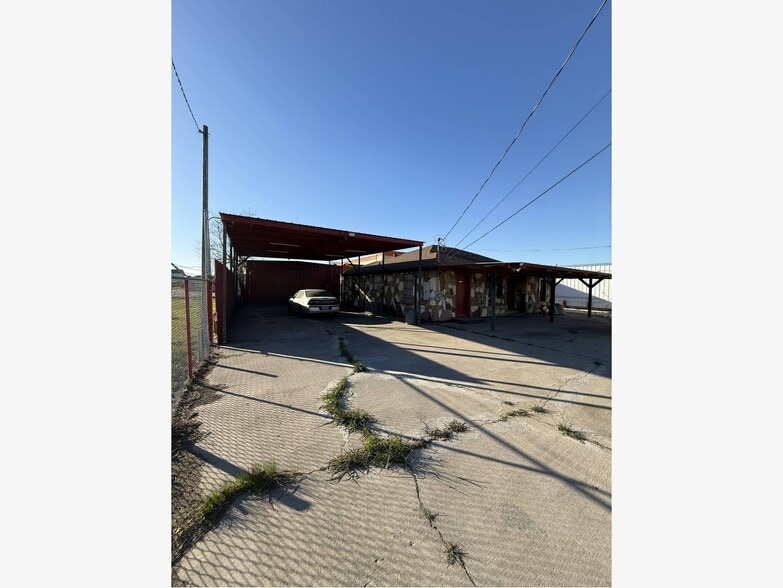 More Photos Of 2712 Shaver St, Pasadena Healthcare For Sale