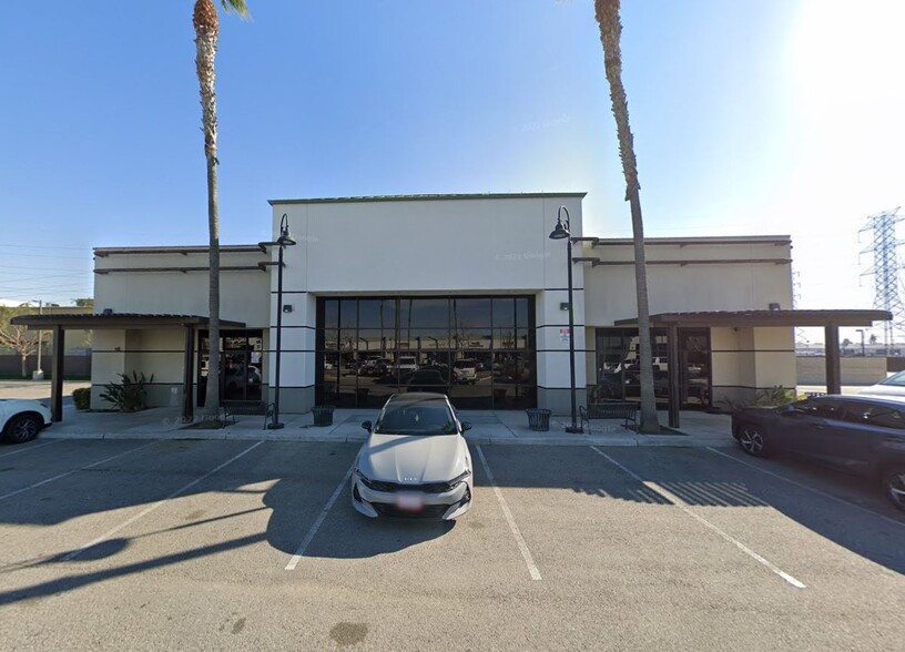 Primary Photo Of 3001 Calloway Dr, Bakersfield Restaurant For Lease