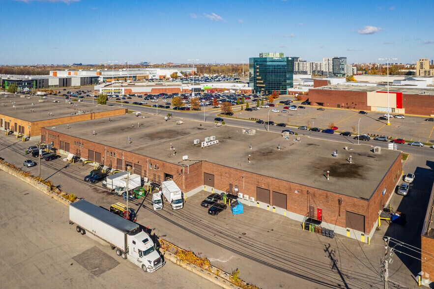 More Photos Of 1100-1240 Rue Beaulac, Montréal Showroom For Lease