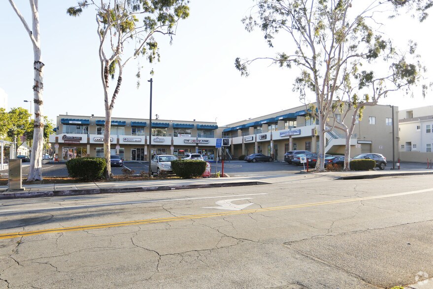 More Photos Of 416-466 S Central Ave, Glendale Freestanding For Lease