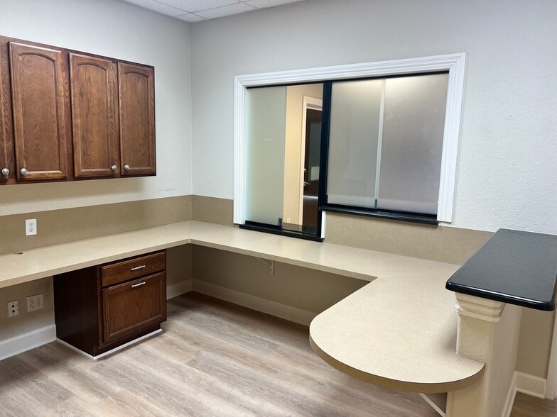 More Photos Of 503 FM 1431, Marble Falls Medical For Lease
