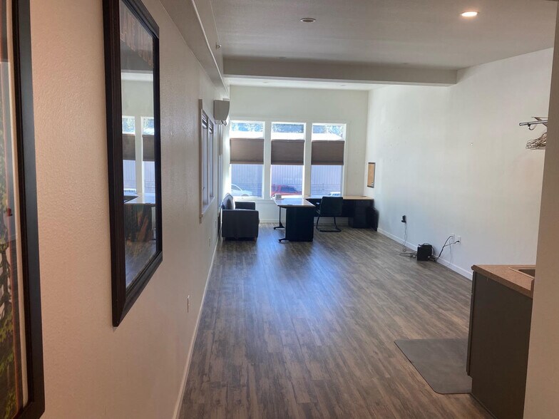 More Photos Of 8414 Speckled Ave, Kings Beach Light Distribution For Lease