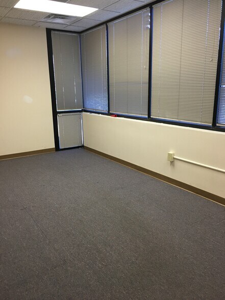 More Photos Of 5161 Brook Hollow Pky, Norcross Unknown For Lease